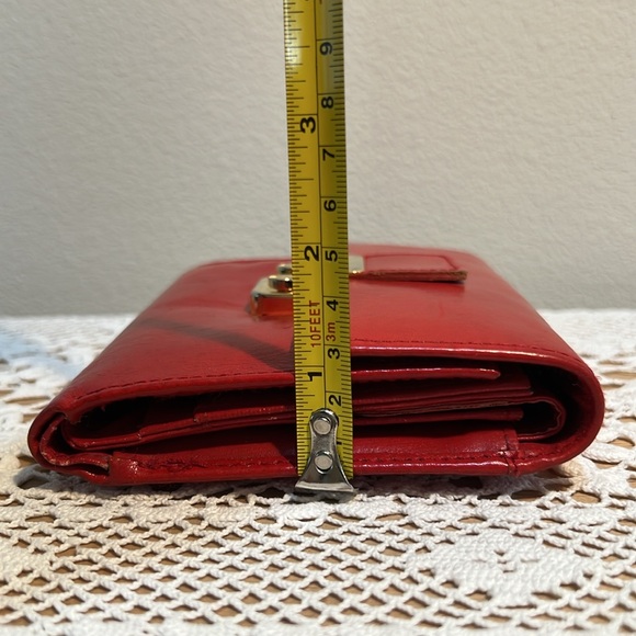 Women’s red leather wallet - Picture 11 of 11